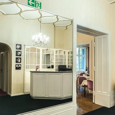 Wittelsbach Am Kurfuerstendamm 3*