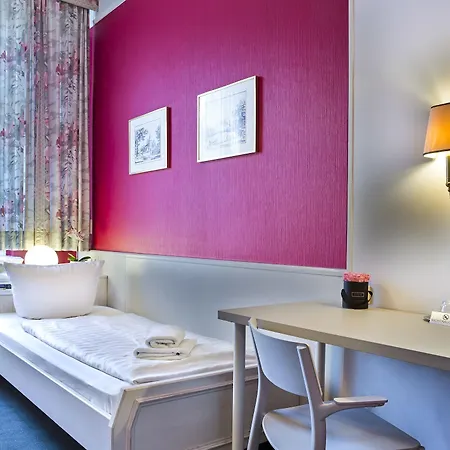 Hotel Wittelsbach Am Kurfuerstendamm 3*