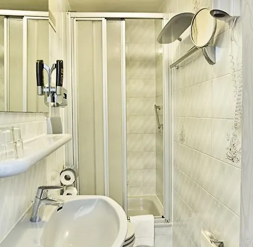 Wittelsbach Am Kurfuerstendamm 3*