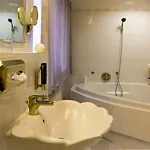 Wittelsbach Am Kurfuerstendamm 3*